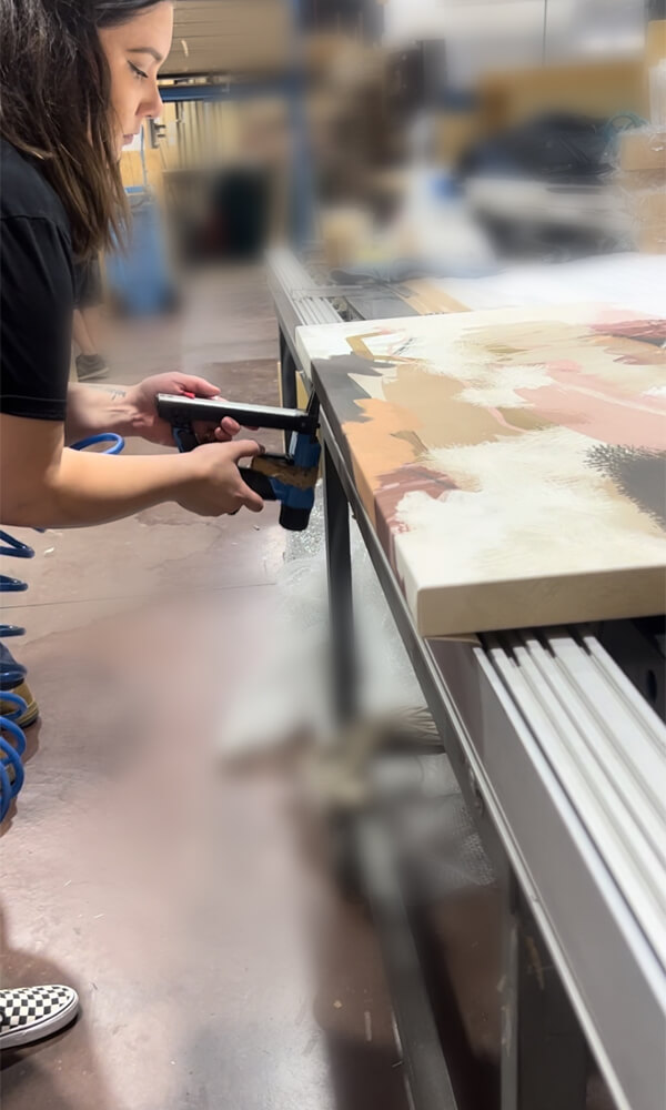 Eloise stretching canvas