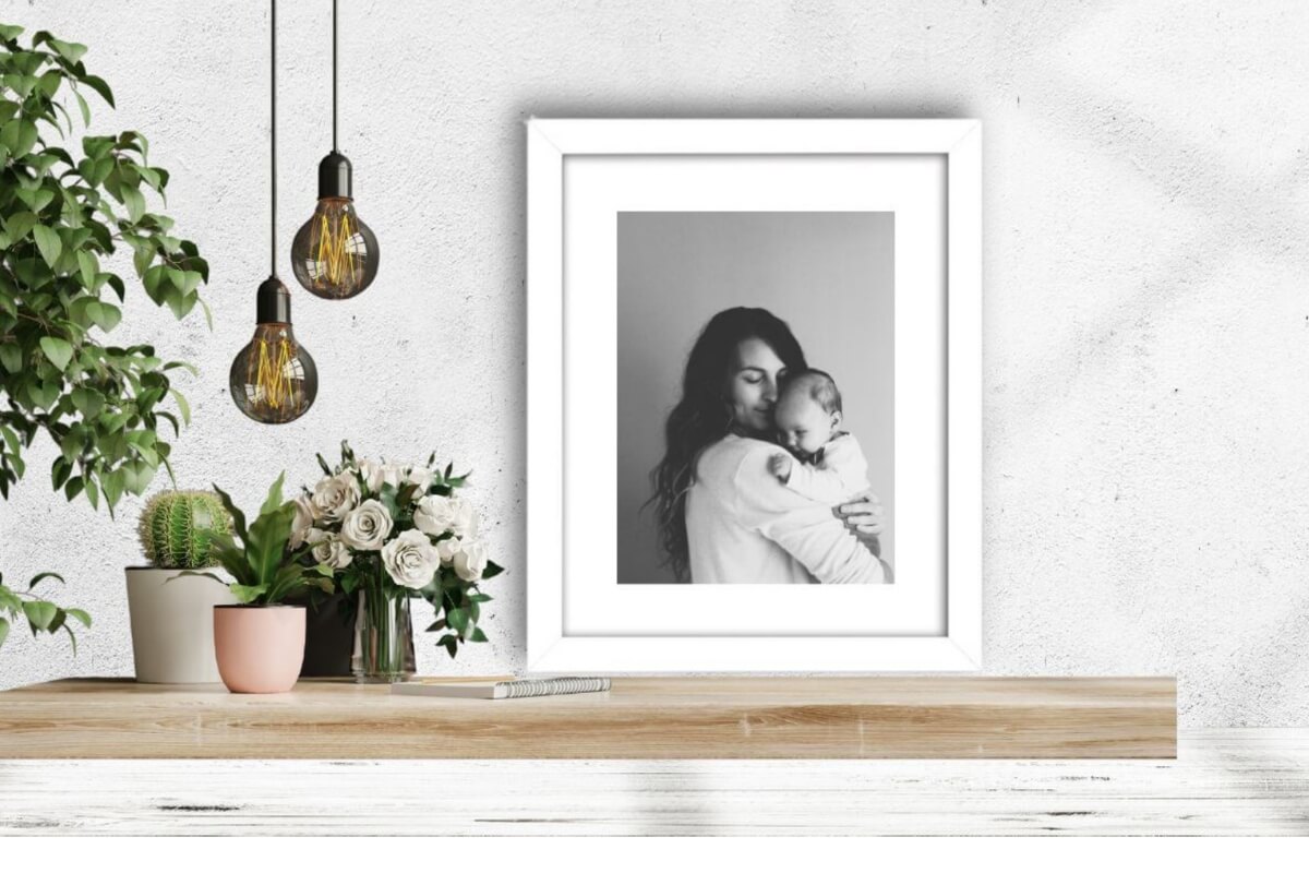 Minimalist gallery look black white photography Minimalist gallery look for black and white photos