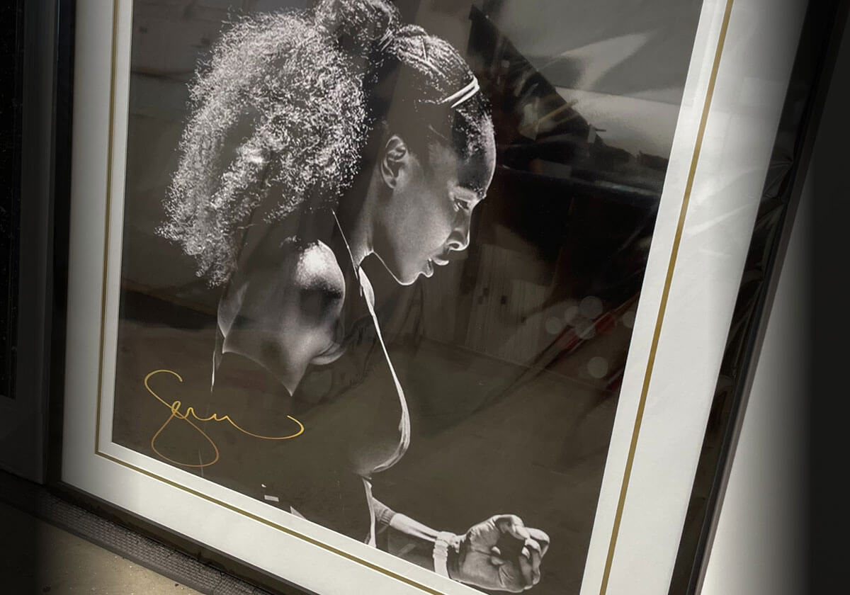 Signed Serena Williams photo