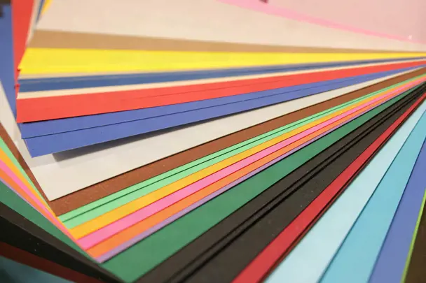 How to Choose Mat Board Colours for Picture Frames