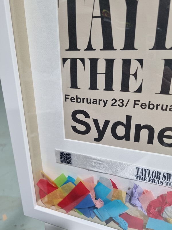 Matboard packout wristband confetti