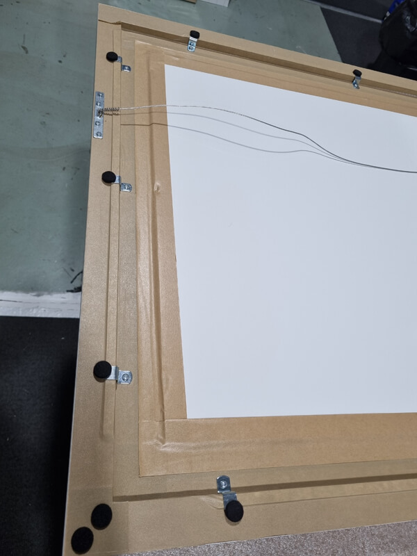 Double float frame back